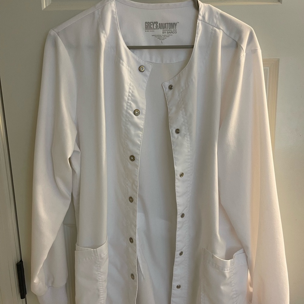 White Greys Anatomy Scrub Jacket Large